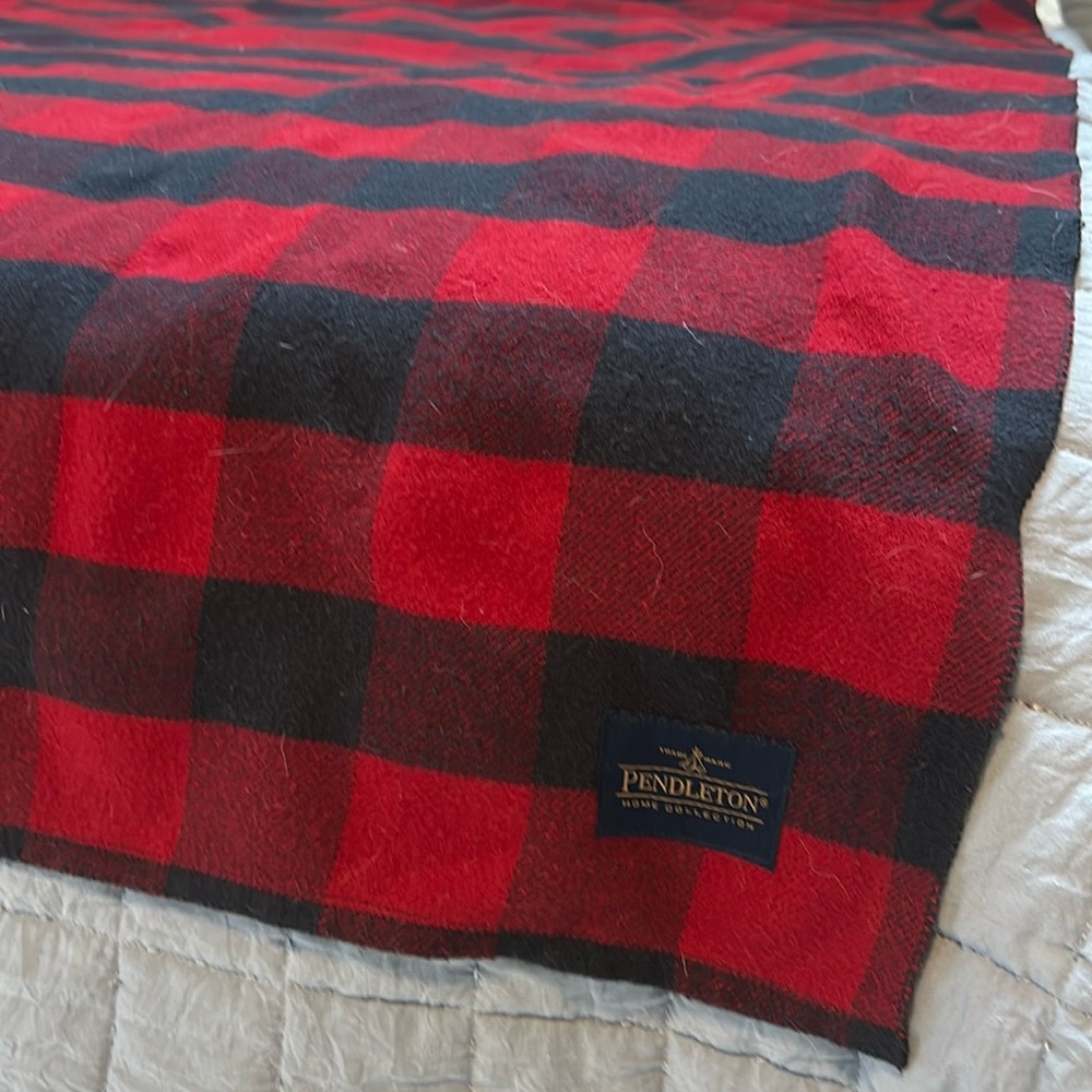 Pendleton throw Buffalo Plaid